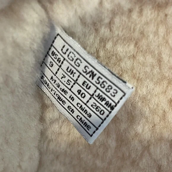 Tall Chocolate Uggs with Zipper - Picture 6 of 6